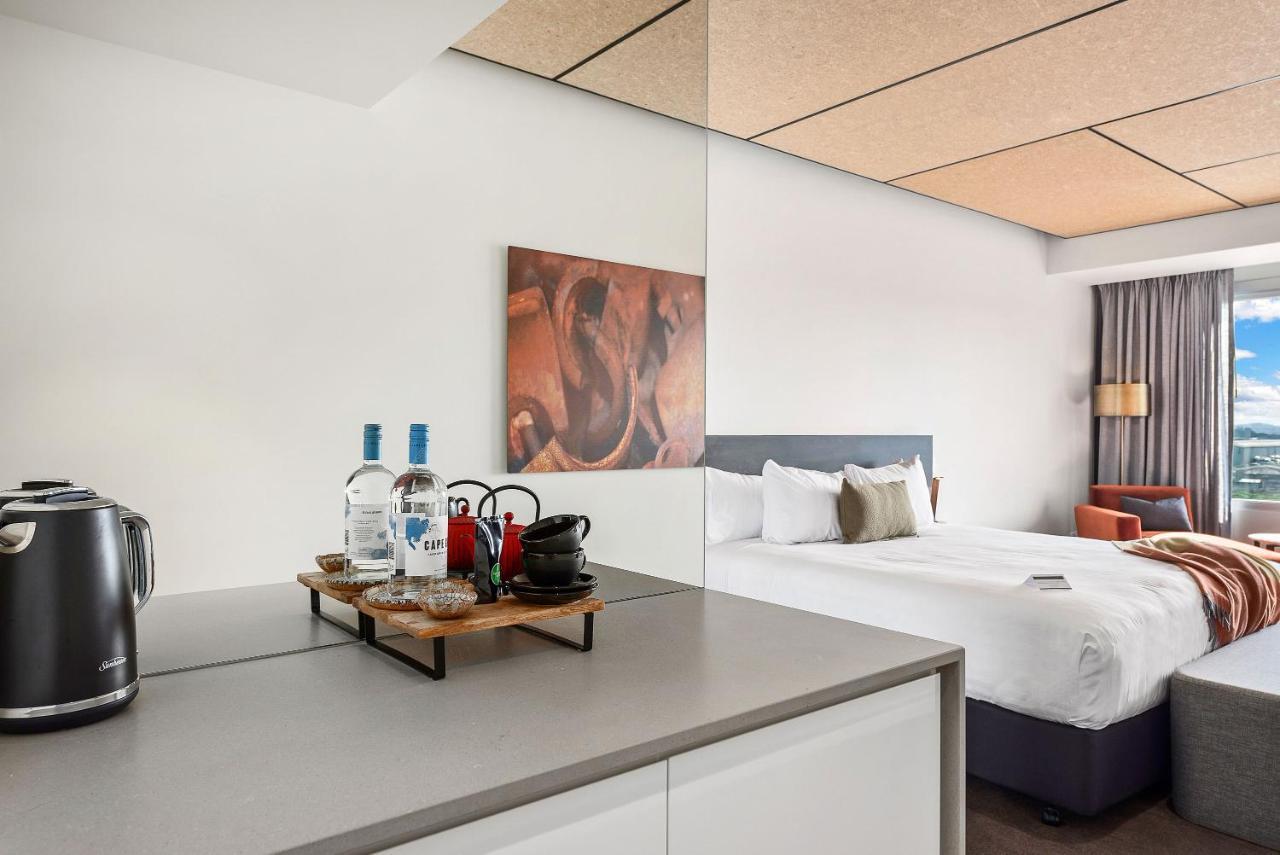 Peppers Silo Hotel Launceston Buitenkant foto A room at the hotel